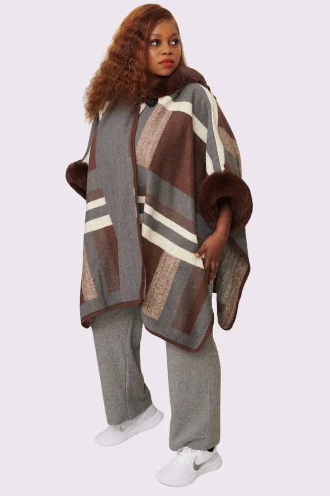 Abstract Plaid Pattern Knit Poncho