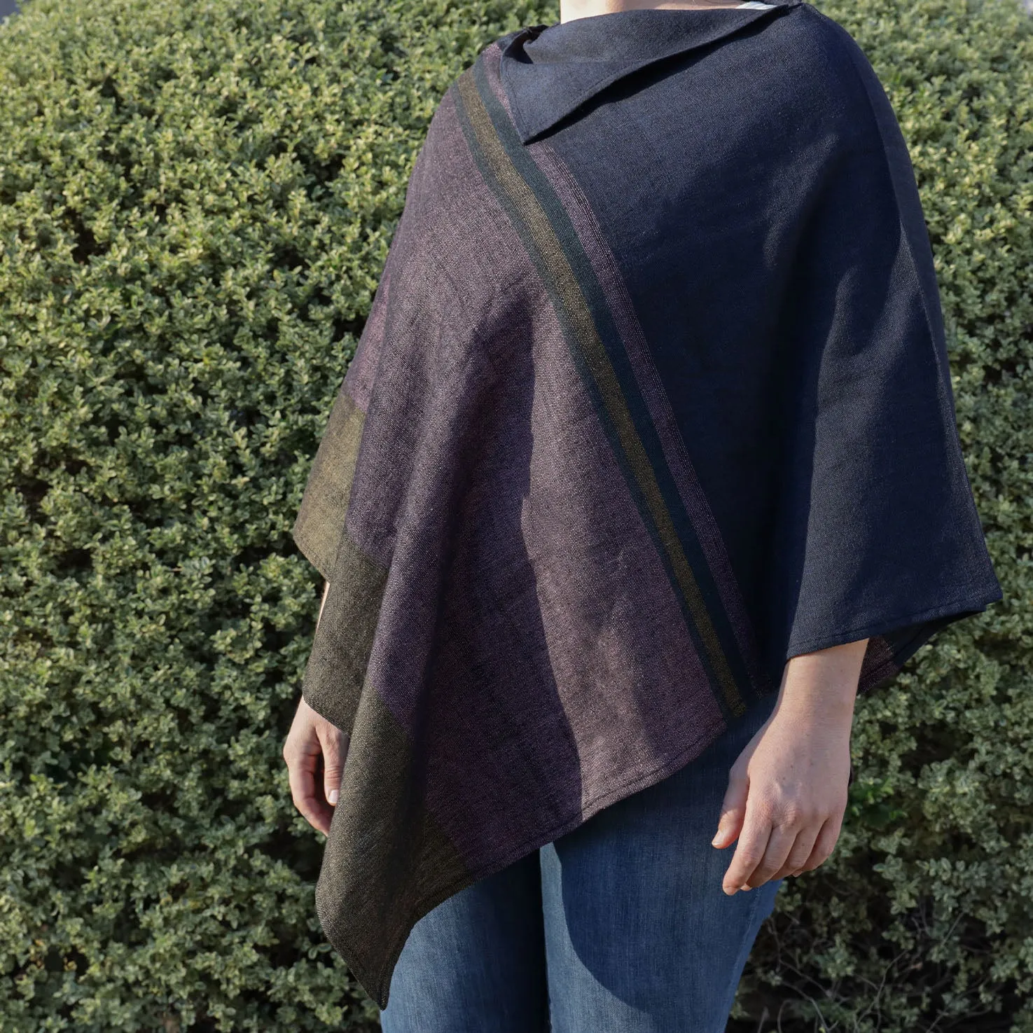 Artisanal Quexquémitl, Poncho