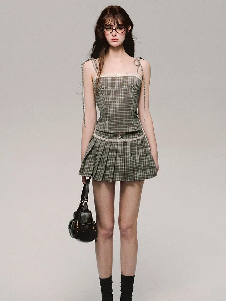 Bow Plaid Camisole & Pleated Short Skirt