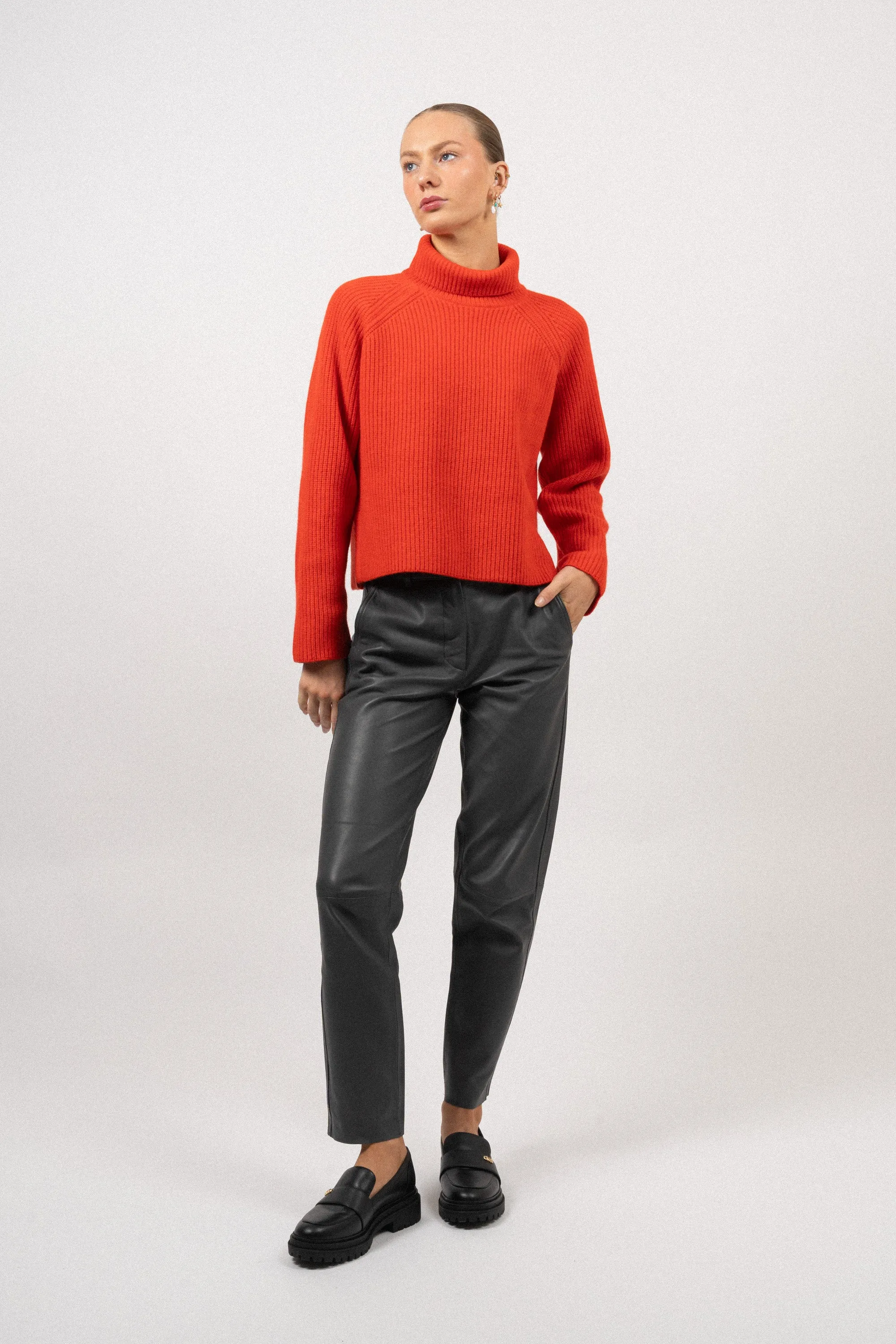 BriyaIW Pullover - Scarlet