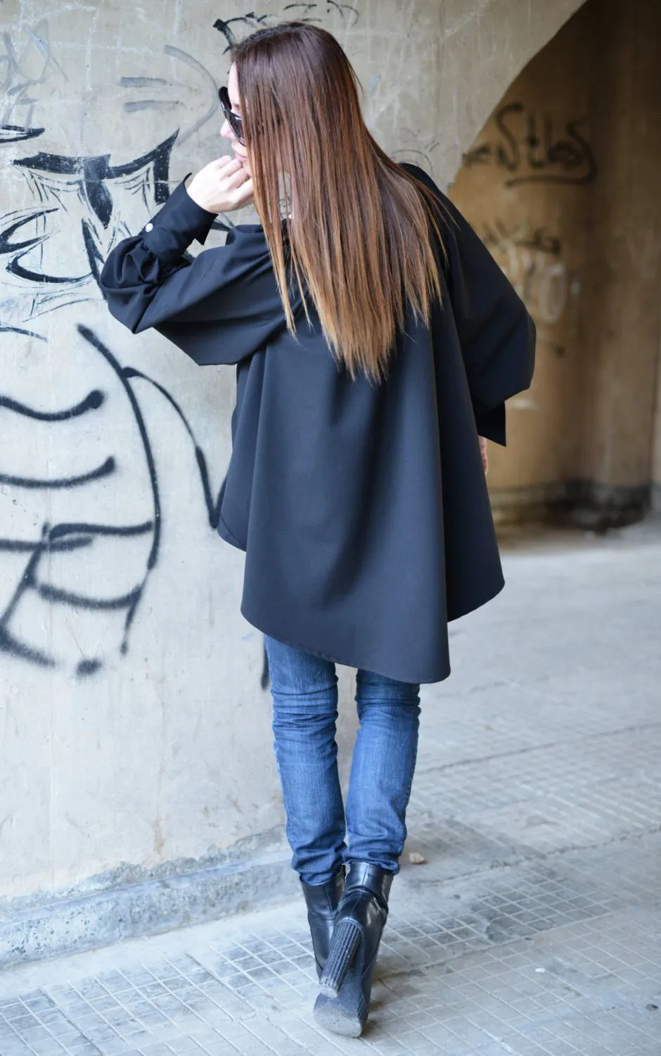 Felicia Black off shoulder Tunic