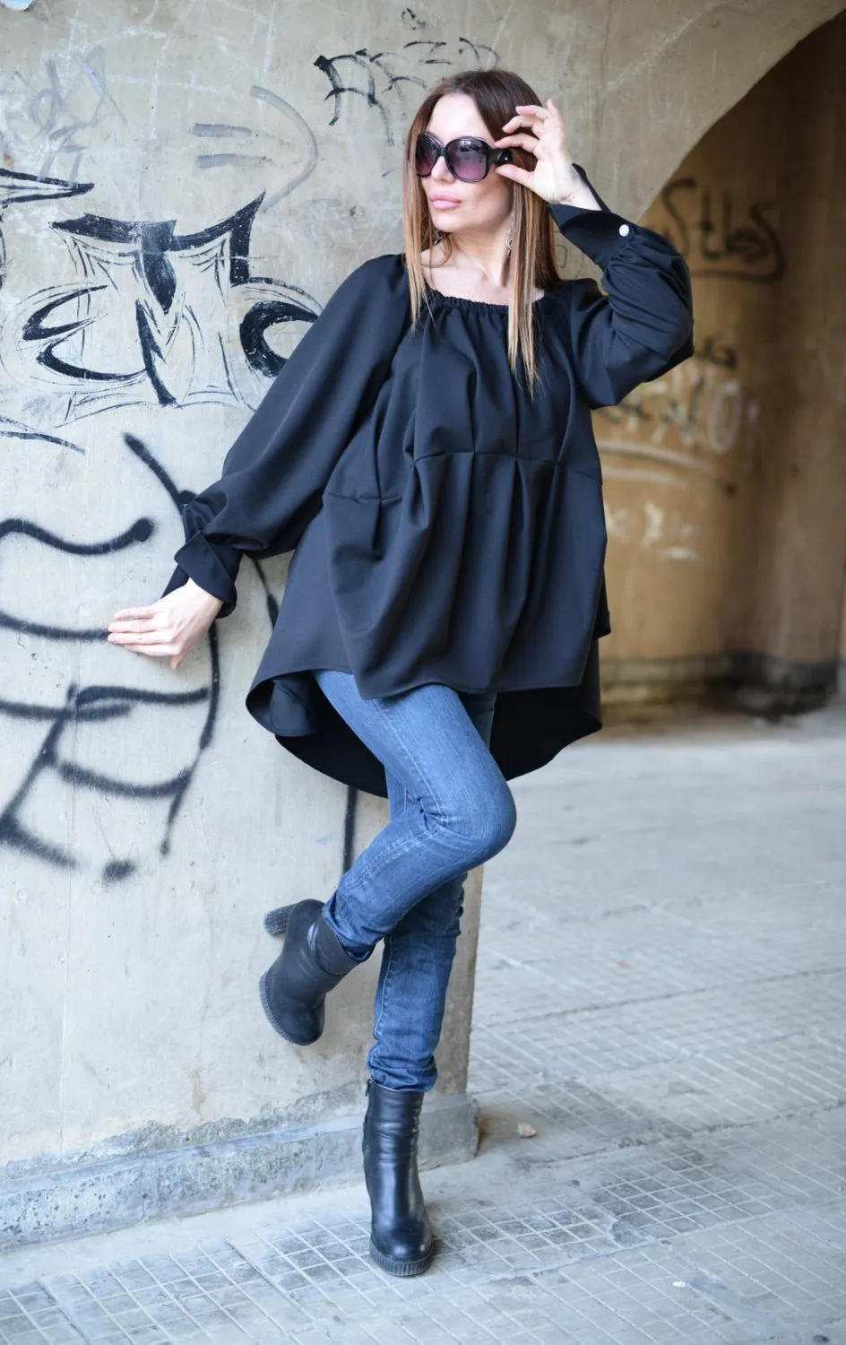 Felicia Black off shoulder Tunic