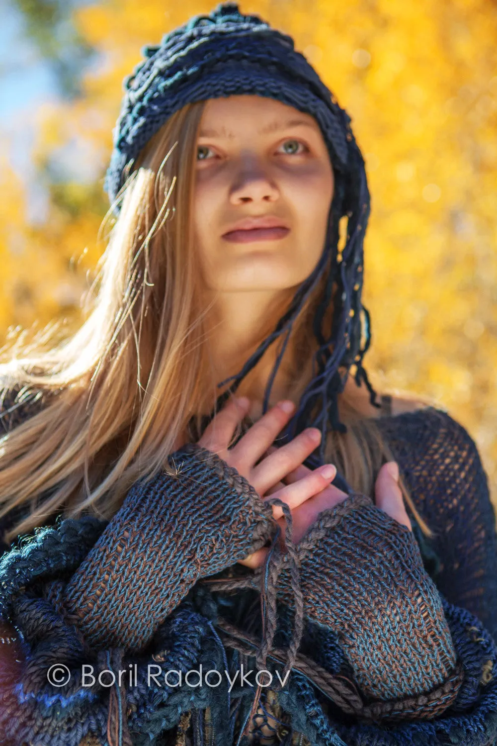 fingerless glove with fringe