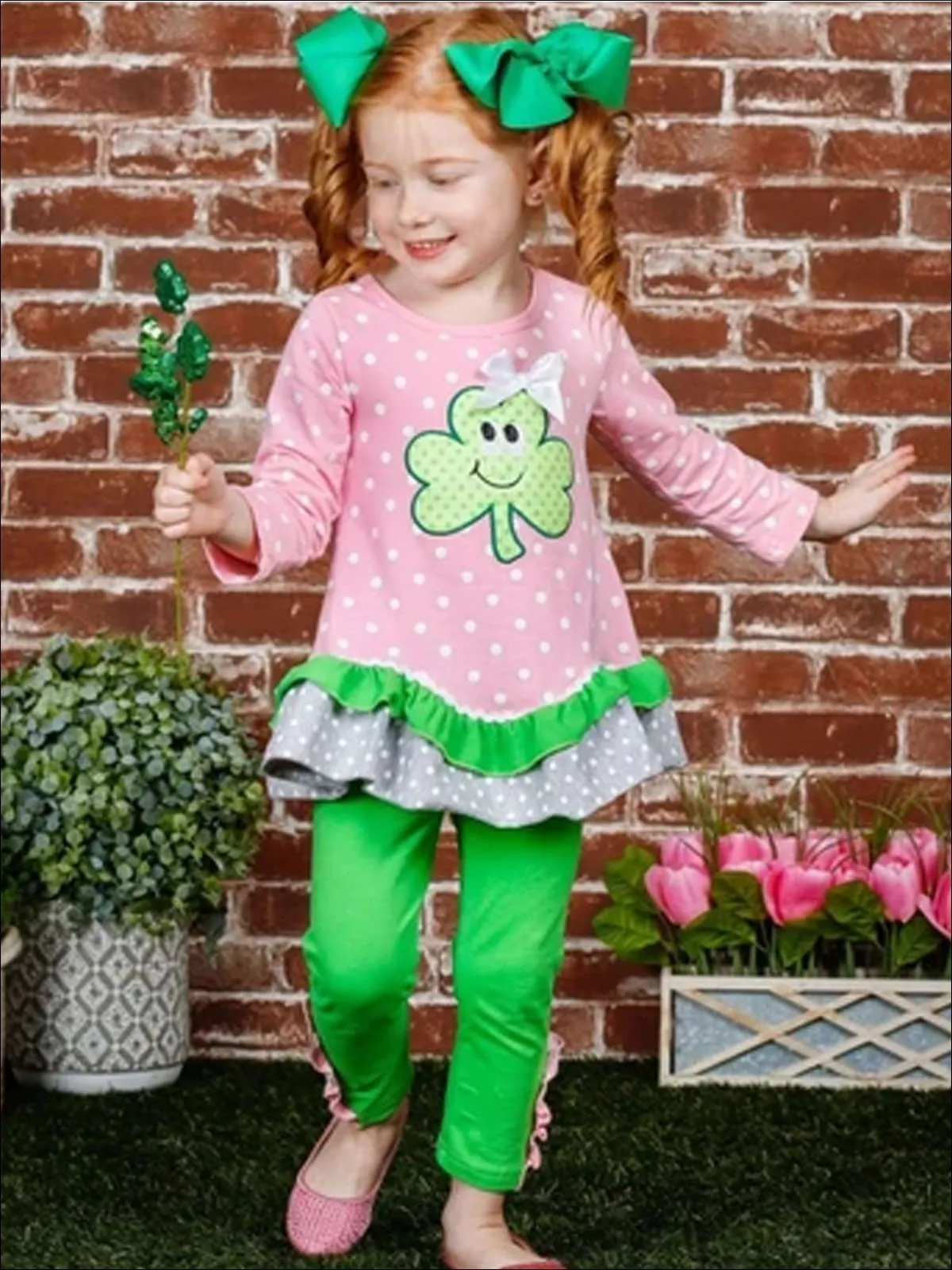 Happy  Clover Ruffled Tunic And Legging Set