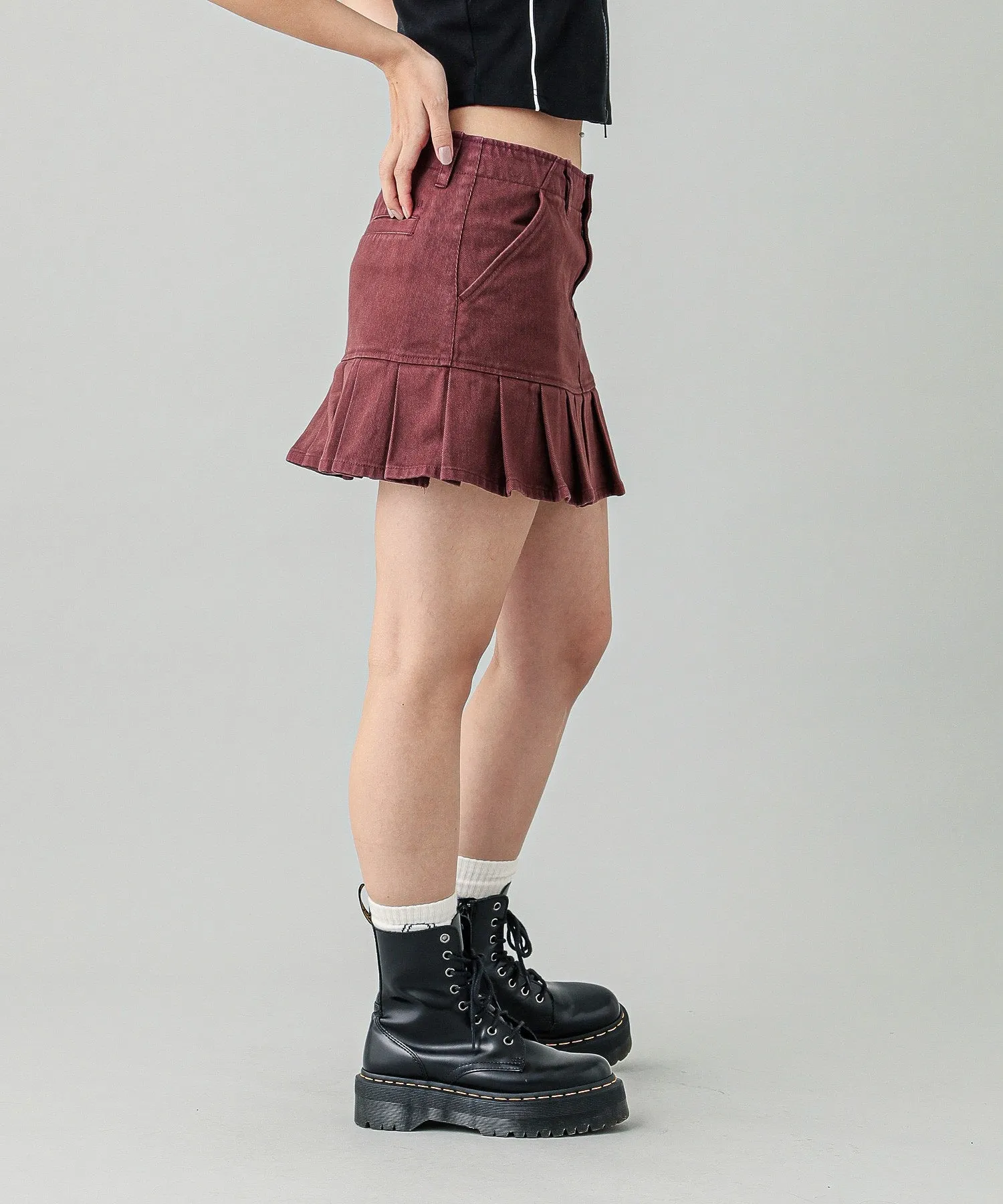 LOW RISE PLEATED MINI SKIRT