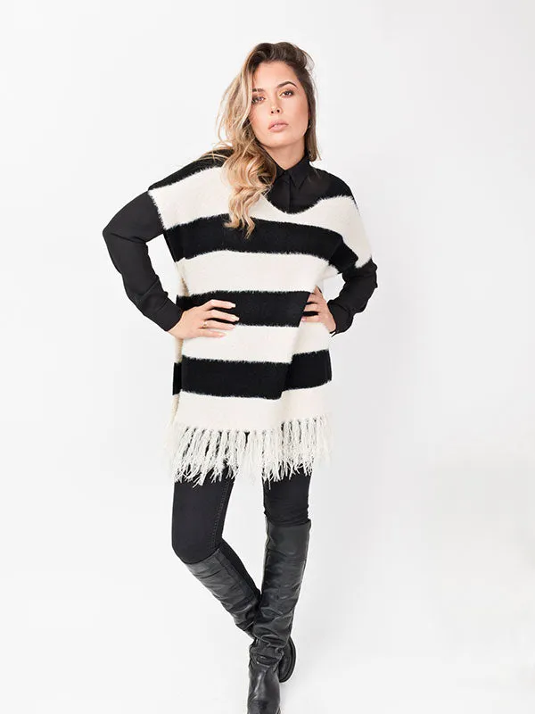 Pia Rossini Alliona Poncho