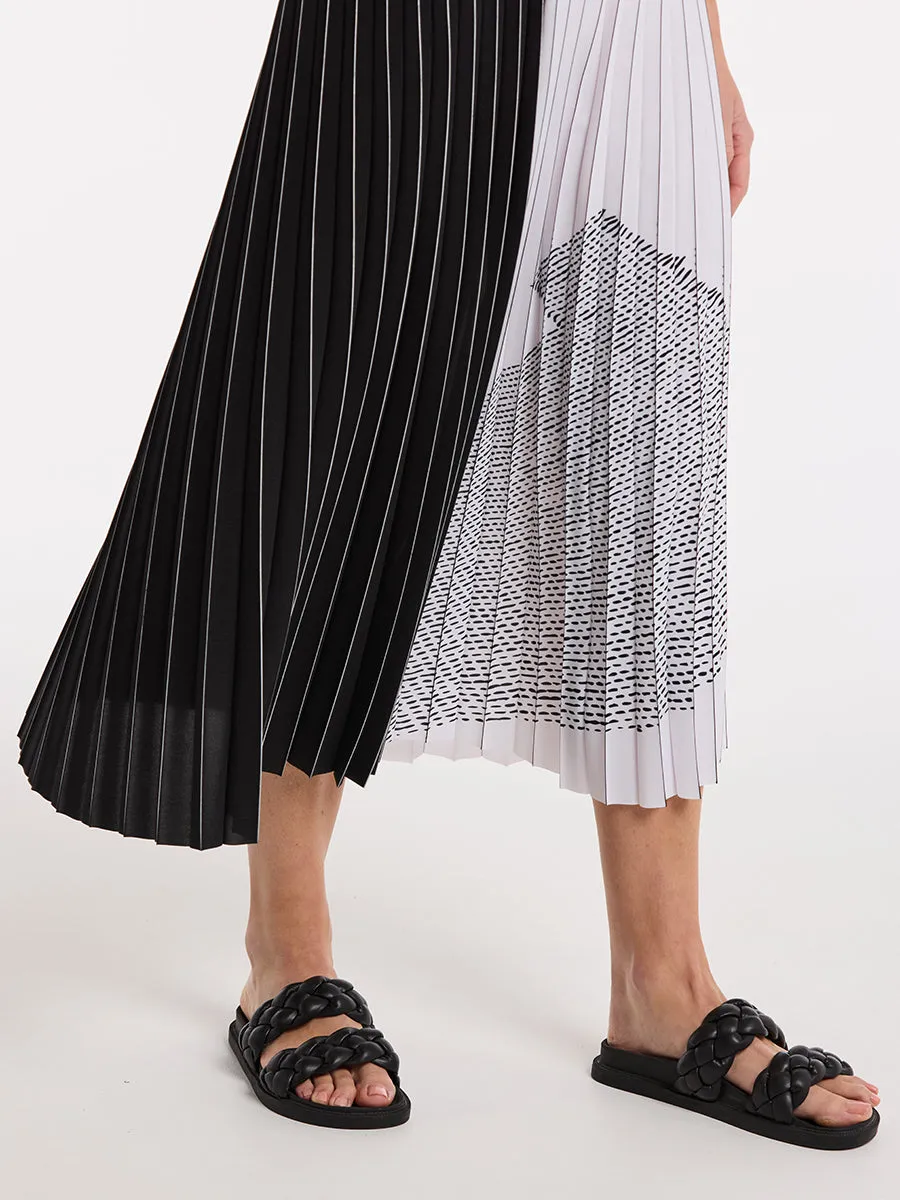 Pleated Mono Skirt