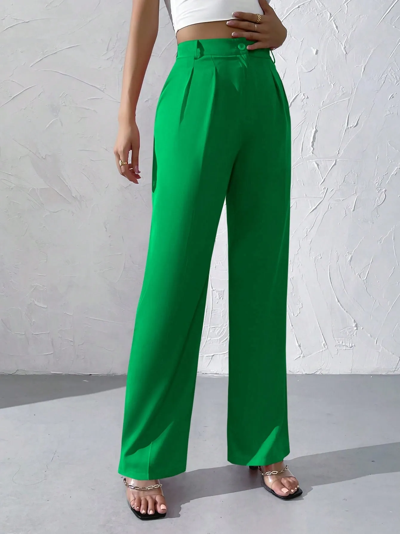 Privé High Waist Plicated Detail Straight Leg Pants