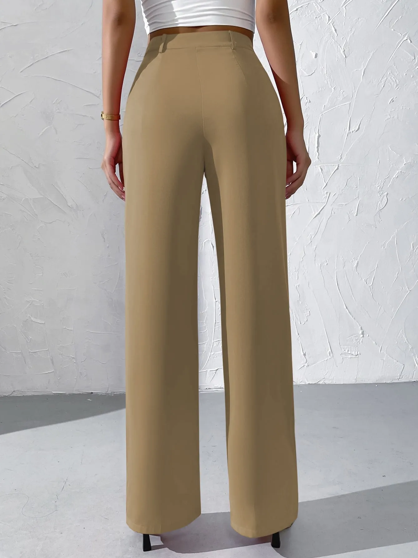 Privé High Waist Plicated Detail Straight Leg Pants