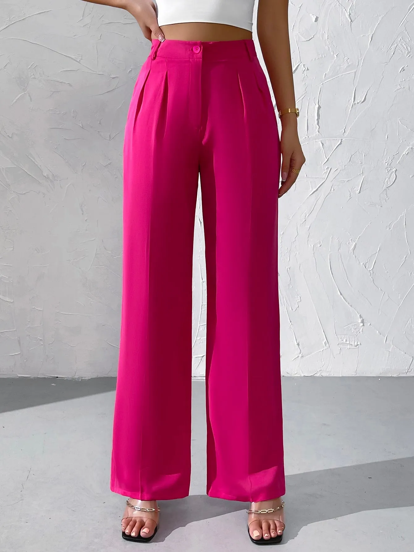 Privé High Waist Plicated Detail Straight Leg Pants