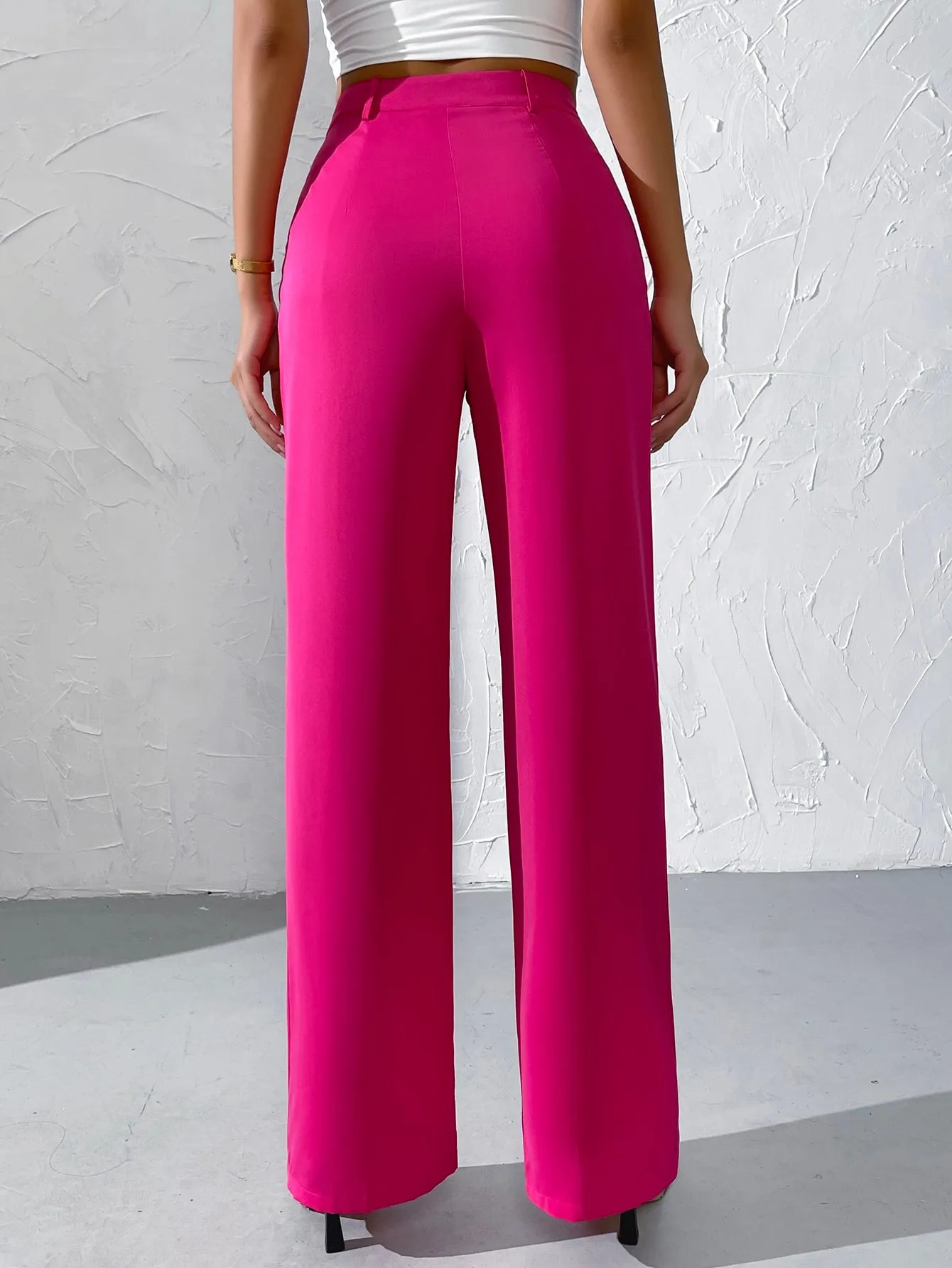 Privé High Waist Plicated Detail Straight Leg Pants