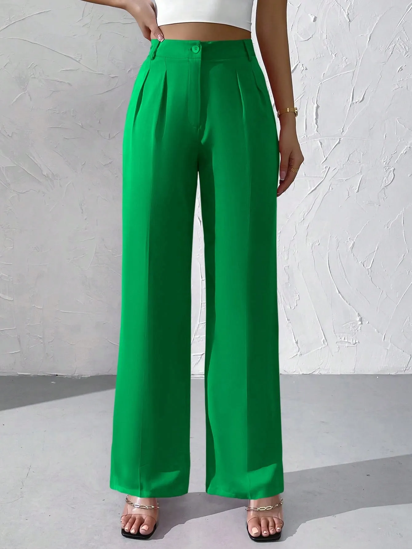 Privé High Waist Plicated Detail Straight Leg Pants