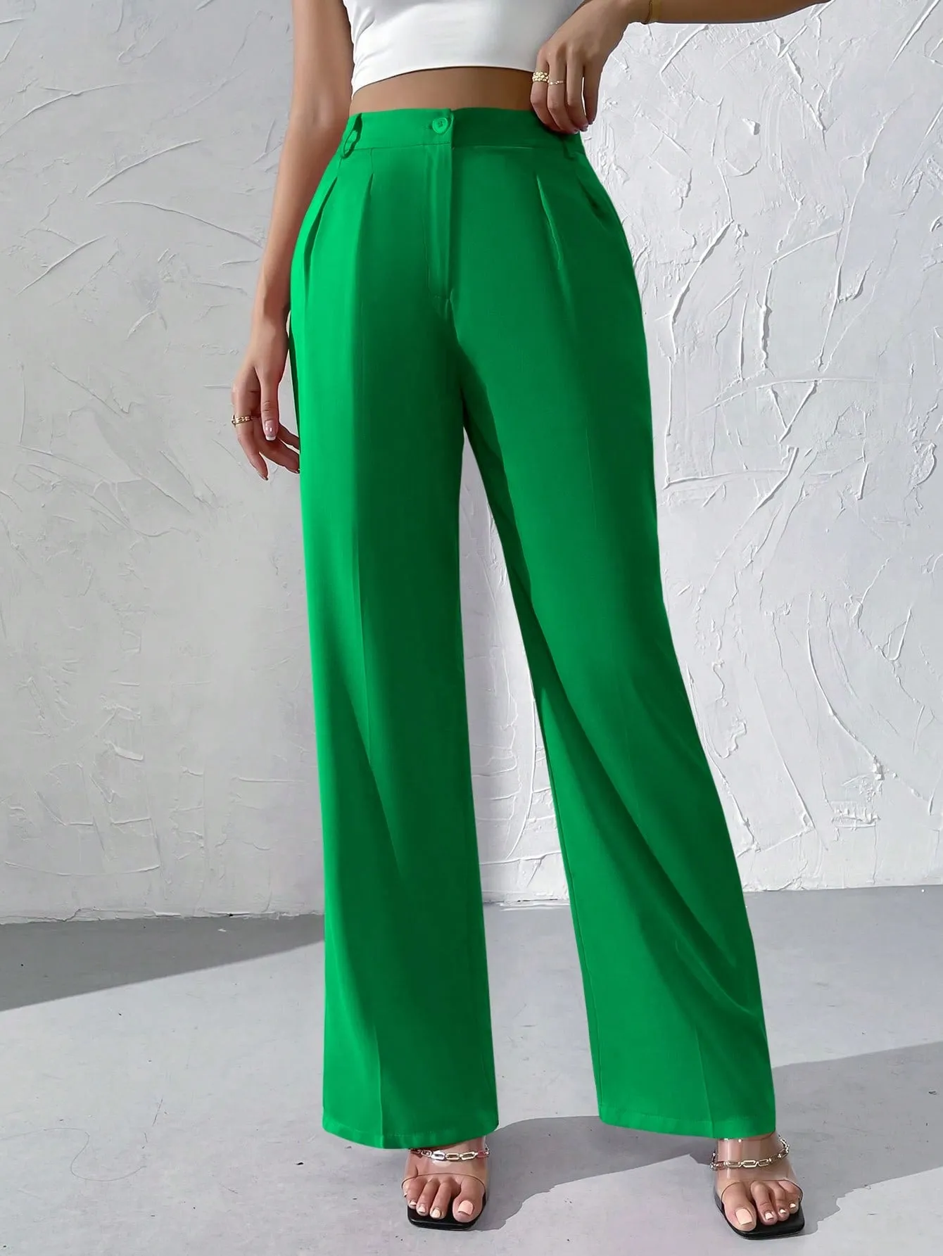 Privé High Waist Plicated Detail Straight Leg Pants