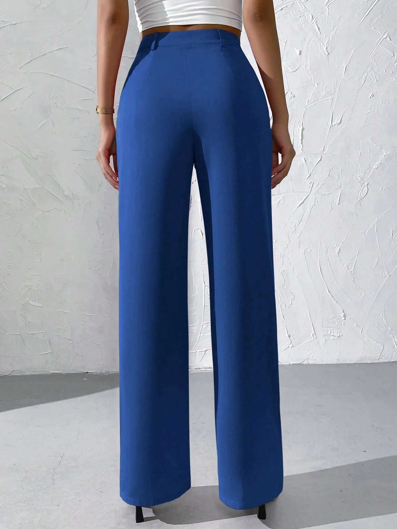 Privé High Waist Plicated Detail Straight Leg Pants