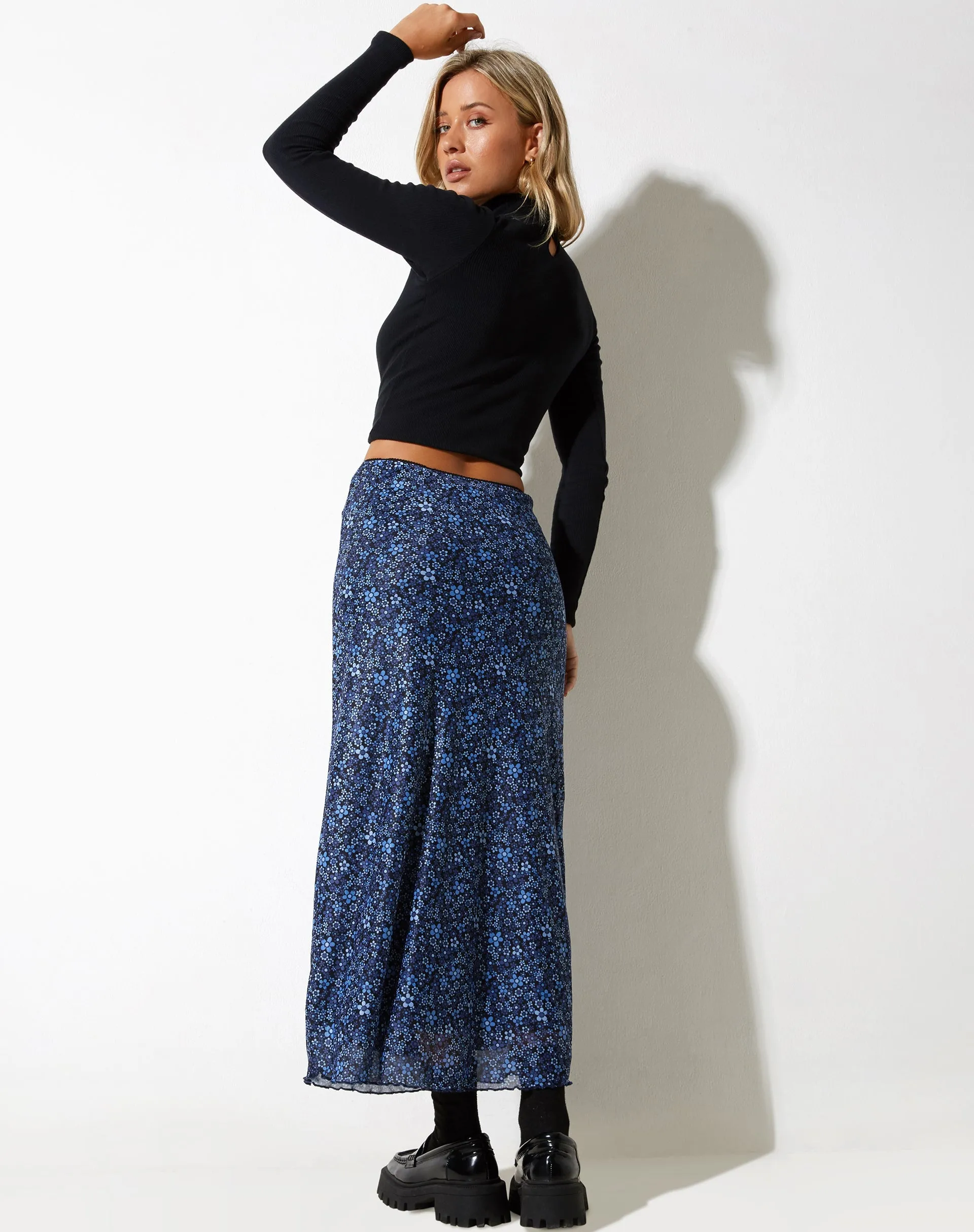 Rindu Midi Skirt in Flower Garden Blue