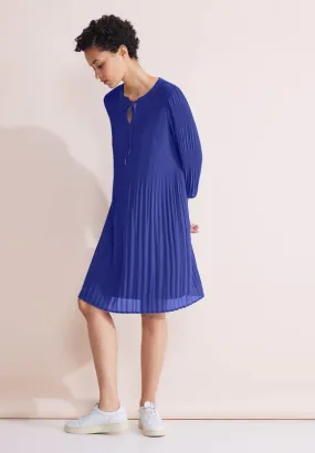 Street One Easy wear short pleated dress. 43907