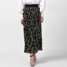 Women's Black Chain Print Pleated Skirt - StyleStone