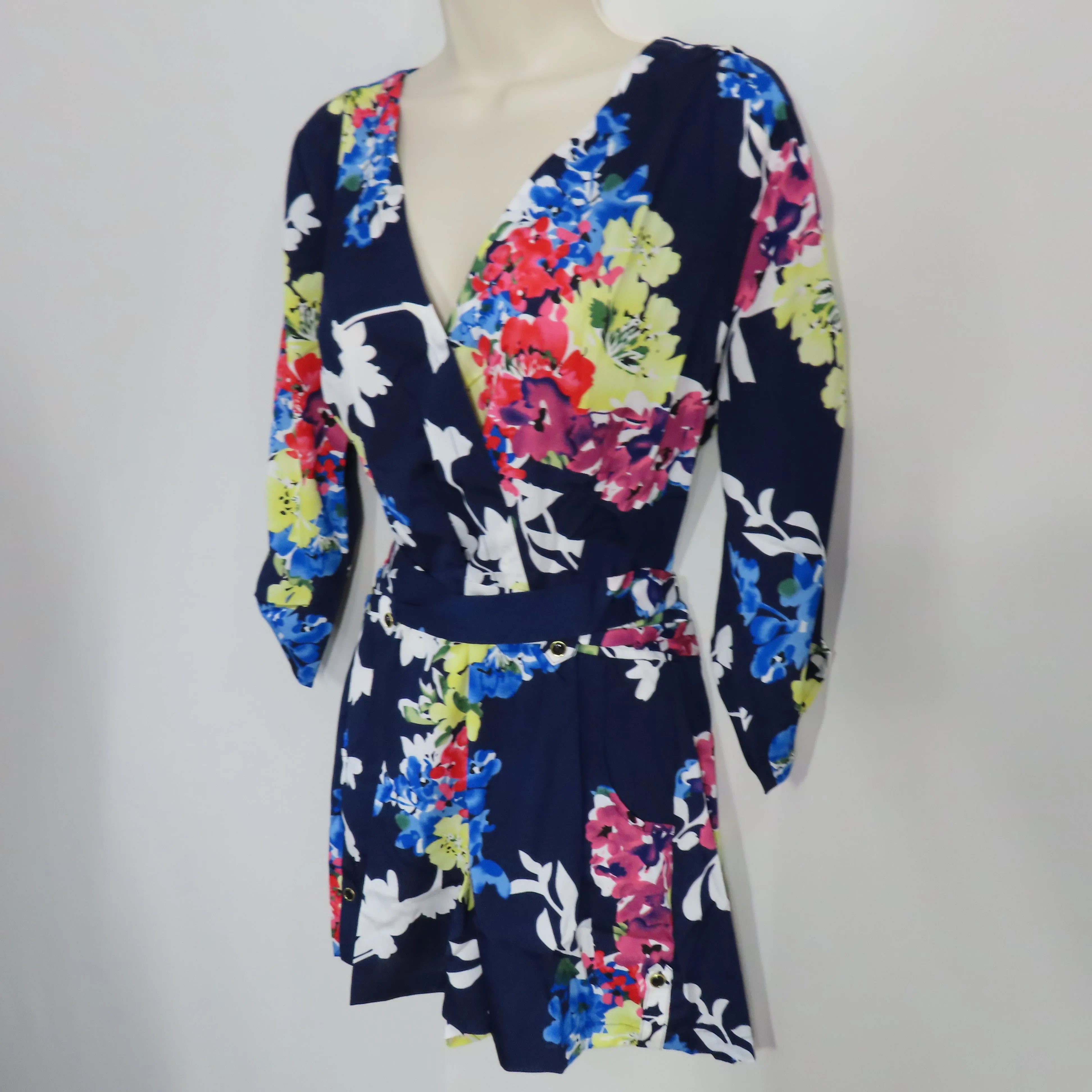 Yumi Kim Liz Romper Blue Spring Bouquet Print Silk Belted Surplice Neckline Size Large