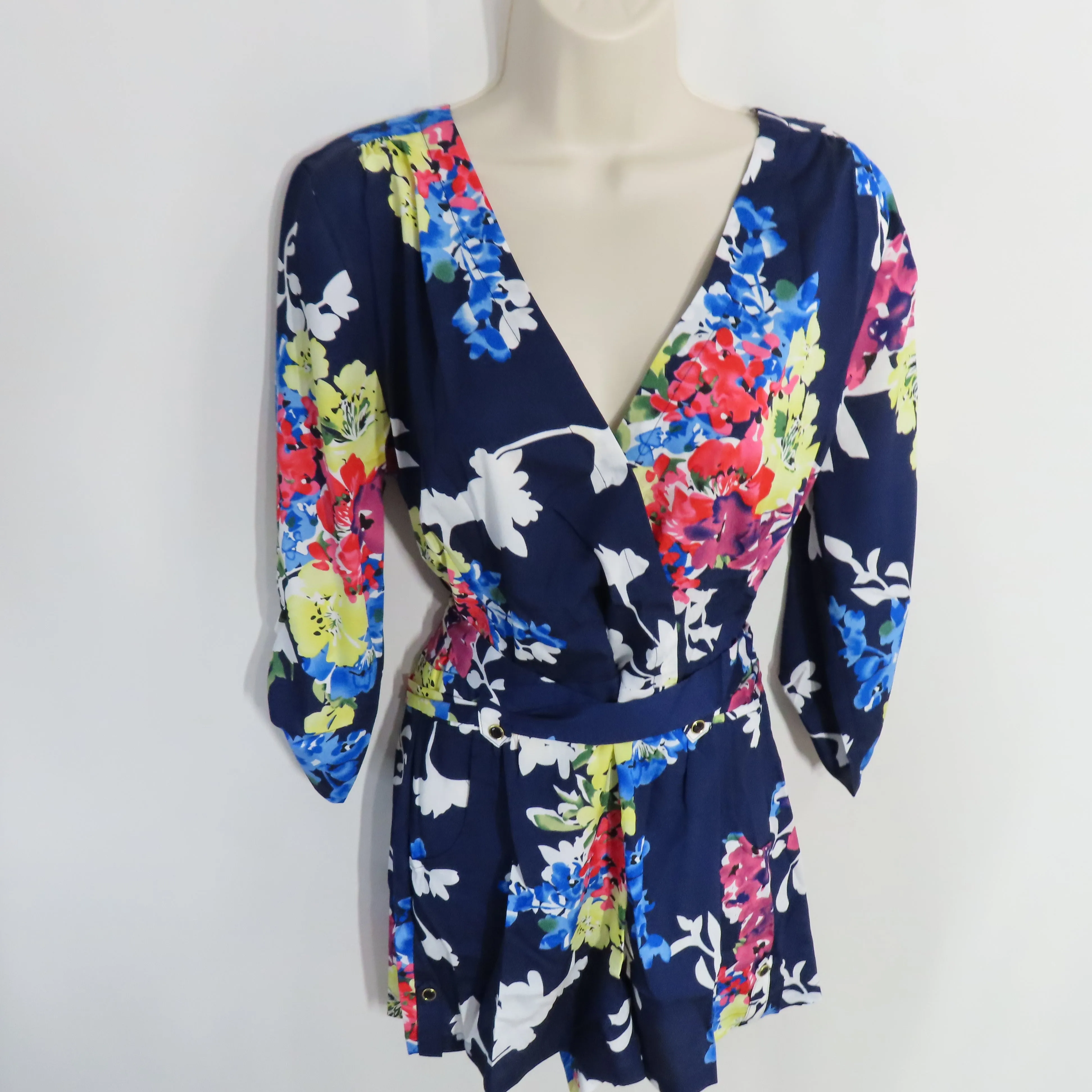 Yumi Kim Liz Romper Blue Spring Bouquet Print Silk Belted Surplice Neckline Size Large