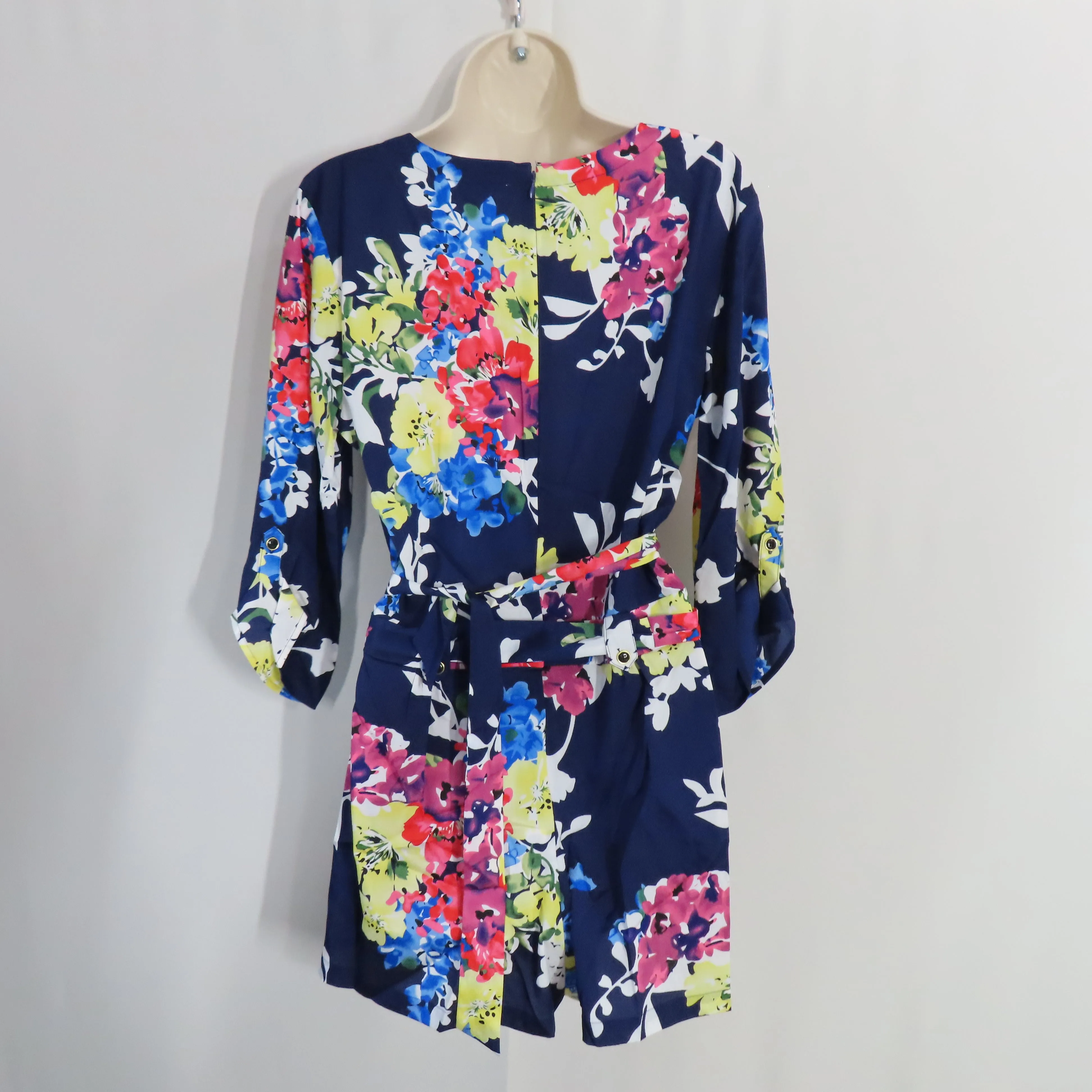 Yumi Kim Liz Romper Blue Spring Bouquet Print Silk Belted Surplice Neckline Size Large