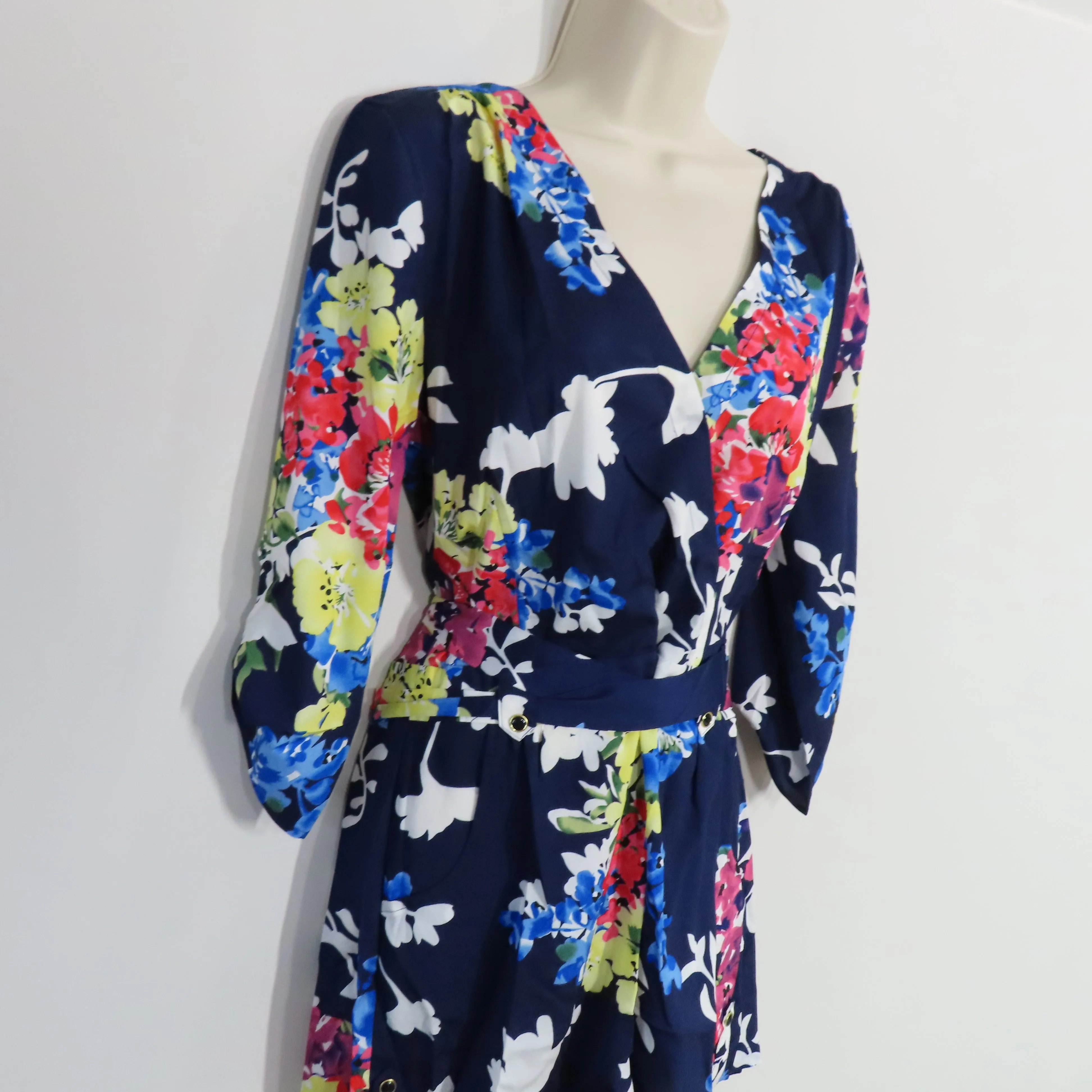 Yumi Kim Liz Romper Blue Spring Bouquet Print Silk Belted Surplice Neckline Size Large