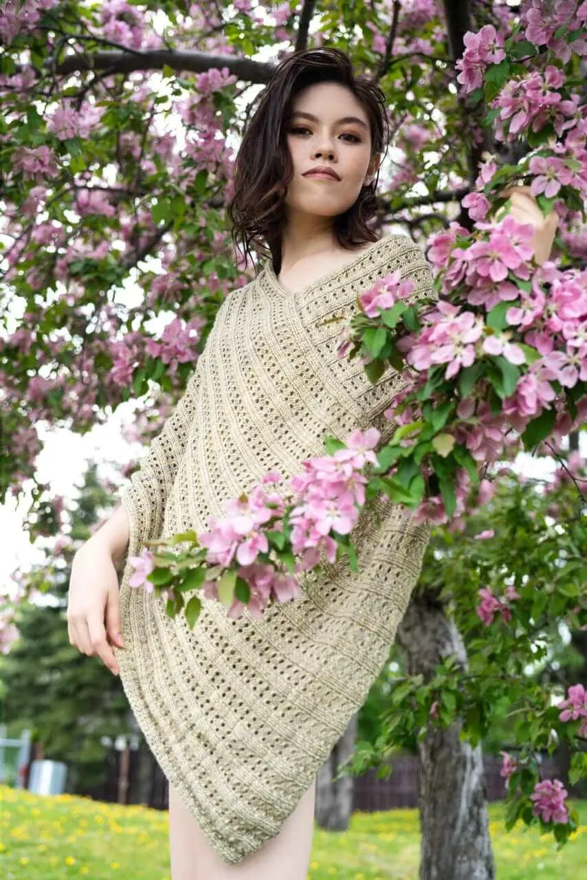 Zulia Poncho Knitting Pattern