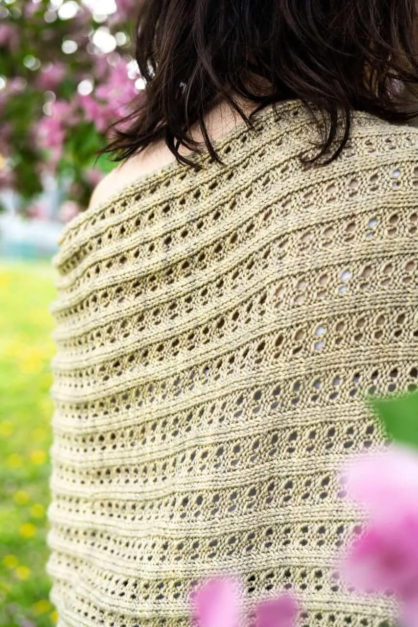 Zulia Poncho Knitting Pattern